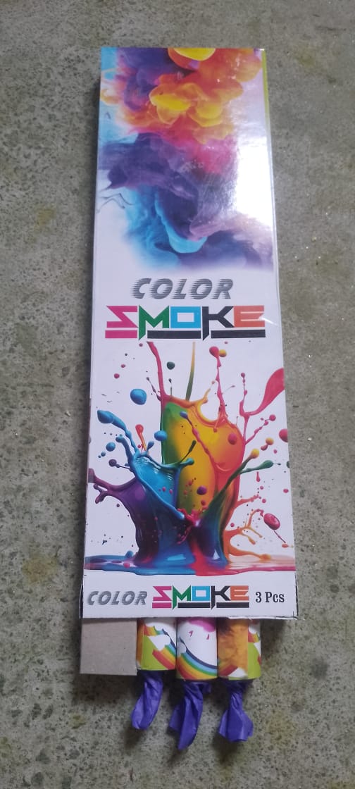 Usha Crackers Colour Smoke Cantle (3Pce)